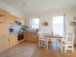 Køleskab, mikrobølgeovn, ovn, opvaskemaskine