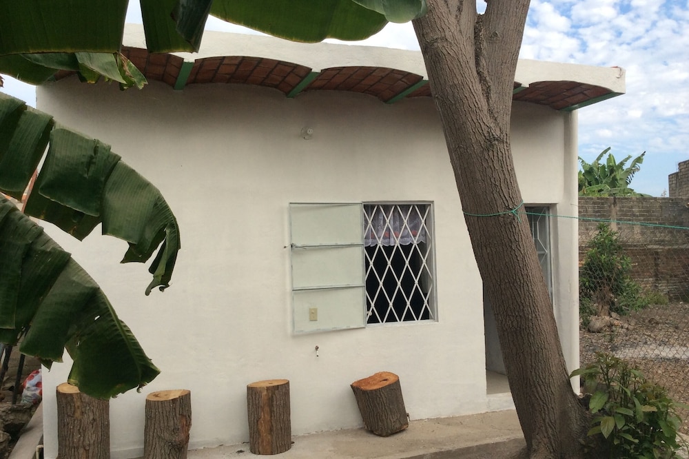 Bungalow for rest at Santa Cruz