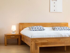 3 Schlafzimmer, Bügeleisen/Bügelbrett, Reisekinderbett, WLAN