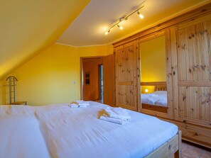 3 Schlafzimmer, Bügeleisen/Bügelbrett, Reisekinderbett, WLAN