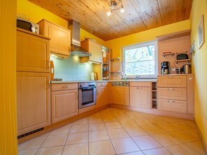 Køleskab, mikrobølgeovn, ovn, opvaskemaskine