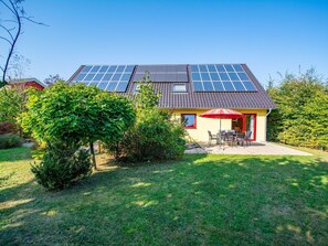 صورة غير مصنفة، 3 من 35، زرّ