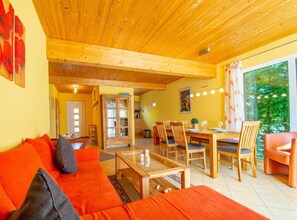 صورة غير مصنفة، 2 من 35، زرّ