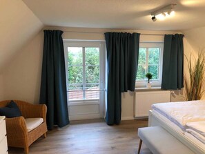 3 bedrooms, iron/ironing board, travel cot, WiFi