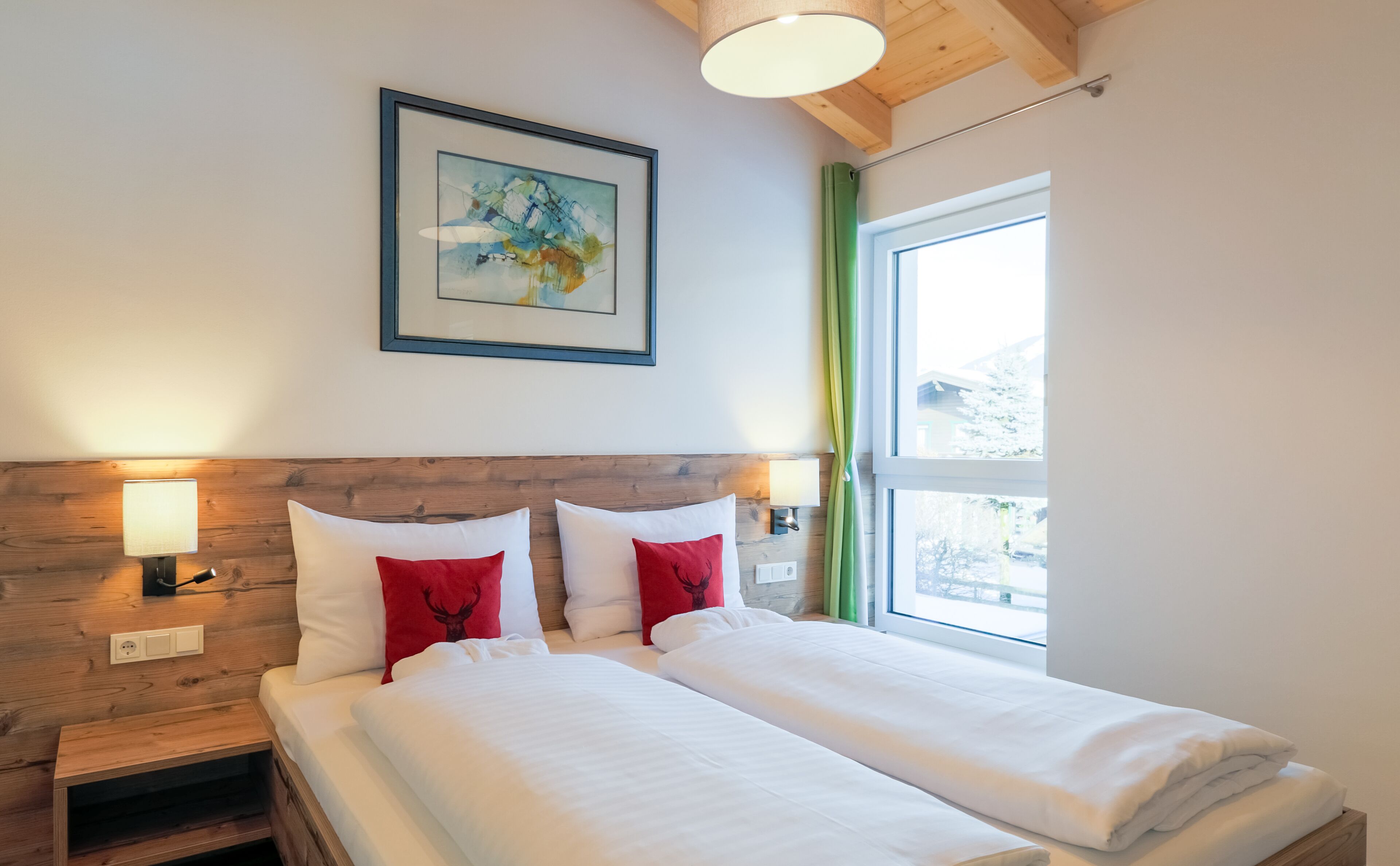 Premium Chalet | 3 bedrooms, premium bedding, memory-foam beds, blackout curtains