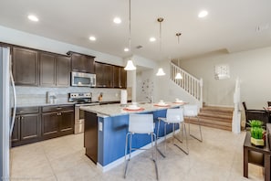 House (5 Bedrooms) | Property amenity