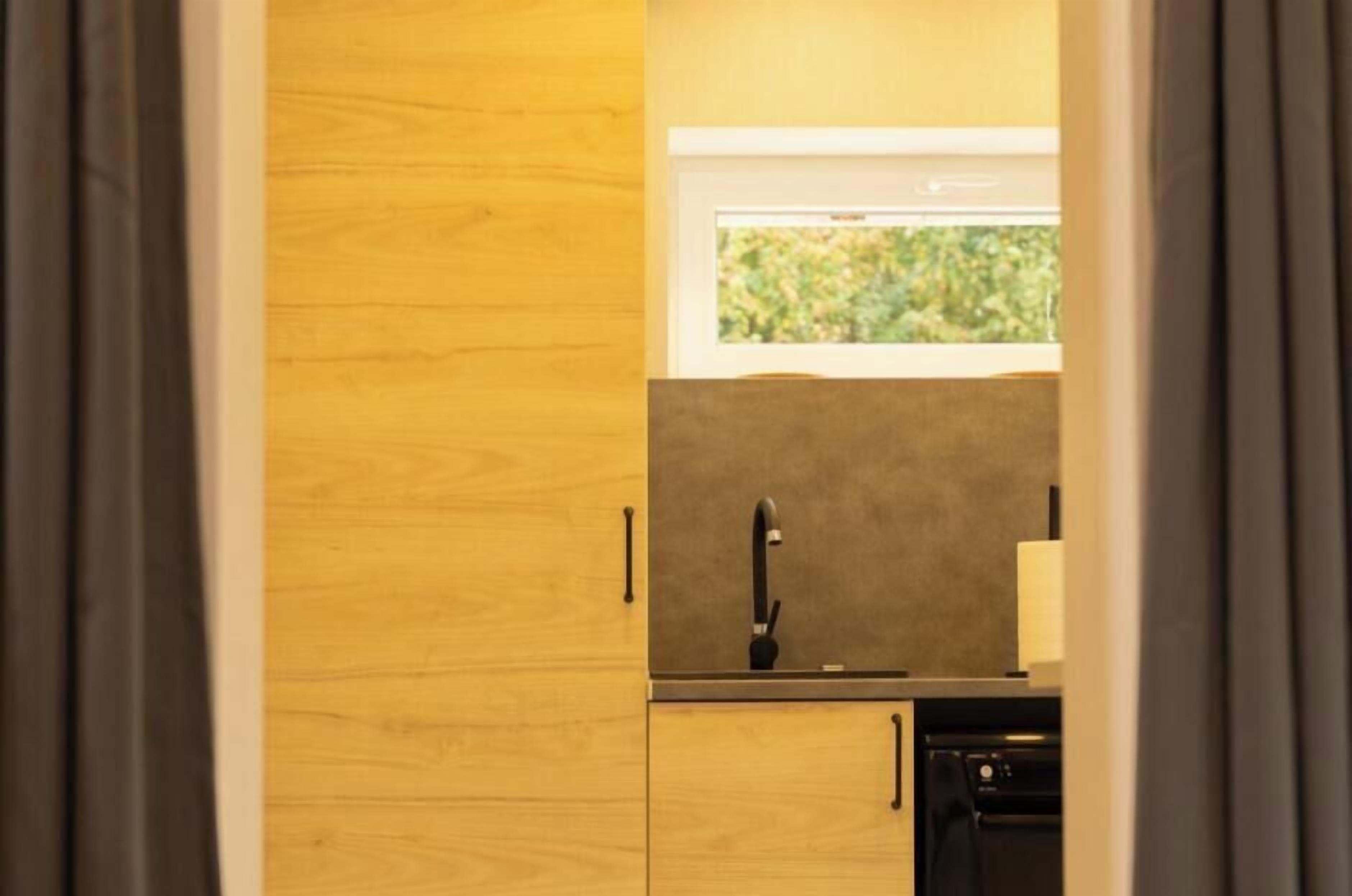 Estudio estándar, baño privado, vistas al jardín (Studio) | Cocina privada | Trona infantil