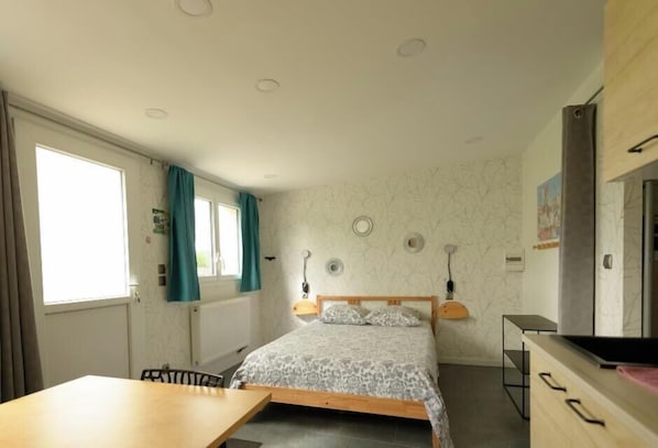 Apartamento família (La Cabane) | Cozinha privada | Cadeirão de bebê