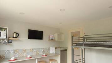 Suite, Private Bathroom, Courtyard View (Grande Chambre) | 1 bedroom, soundproofing