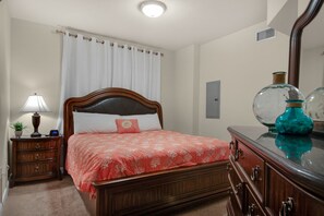 1 soverom, strykejern/-brett, wi-fi (inkludert) og sengetøy