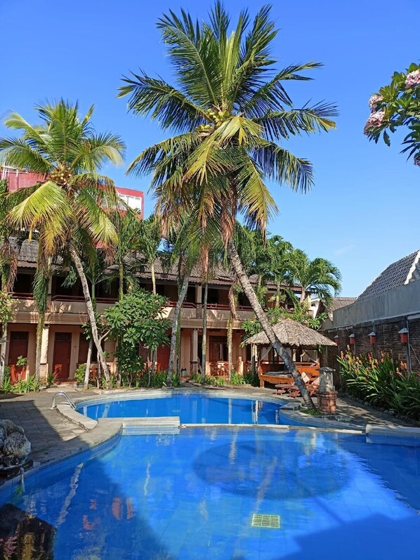 Pool - Nyiur Resort Hotel (Pangandaran)