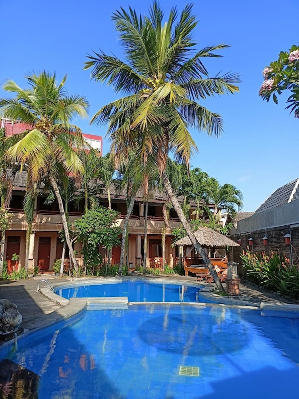 Pool - Nyiur Resort Hotel (Pangandaran)