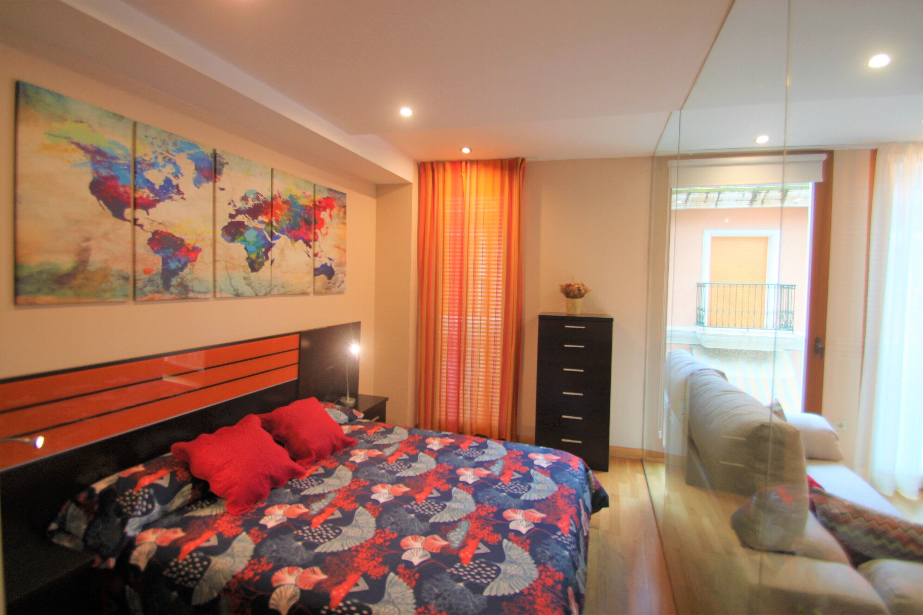 Romantic loft in the heart of Alicante with views of the Castle of Santa Bárbara.