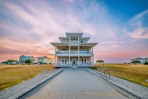 Exterior - Beach Bums Only - Chesapeake Properties (Cape Charles)