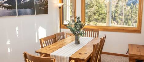 Condo, 2 Bedrooms | Private kitchen | Fridge, microwave, oven, coffee/tea maker