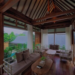 Interior - Ayom Java Village Solo (Surakarta)