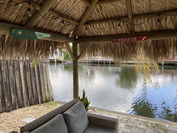 Property grounds - Water Front Home Heated Pool (Oakland Park)