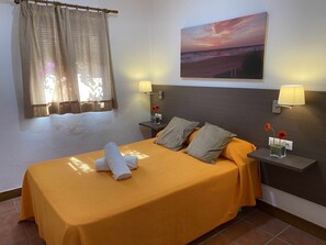 2 chambres, fer et planche à repasser, lit parapluie, Wi-Fi gratuit