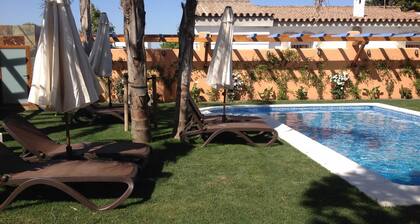 Apartamento con Doble Entrada y Piscina Compartida en el Palmar