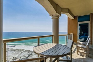 Property grounds - P5-1909 - Stunning 2B Gulf Front Condo @ Portofino  (Pensacola Beach)