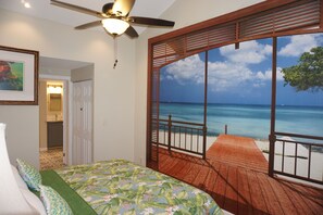 3 bedrooms, iron/ironing board, WiFi, bed sheets - Riverside Island Bungalow (Daytona Beach)