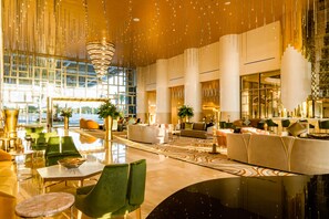 Lobby sitting area - Garza Blanca Resort & Spa Cancun (Punta Sam)