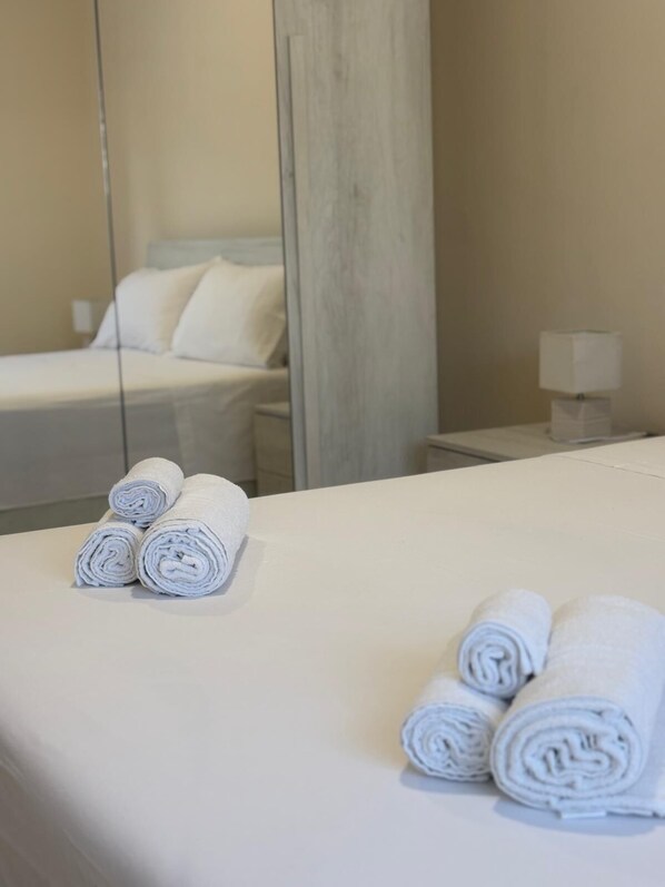 3 bedrooms, iron/ironing board