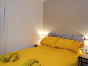 2 bedrooms, free WiFi, bed sheets, wheelchair access