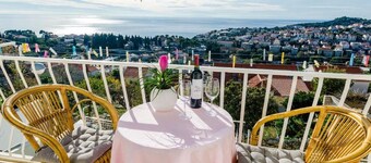 Rooms Batina