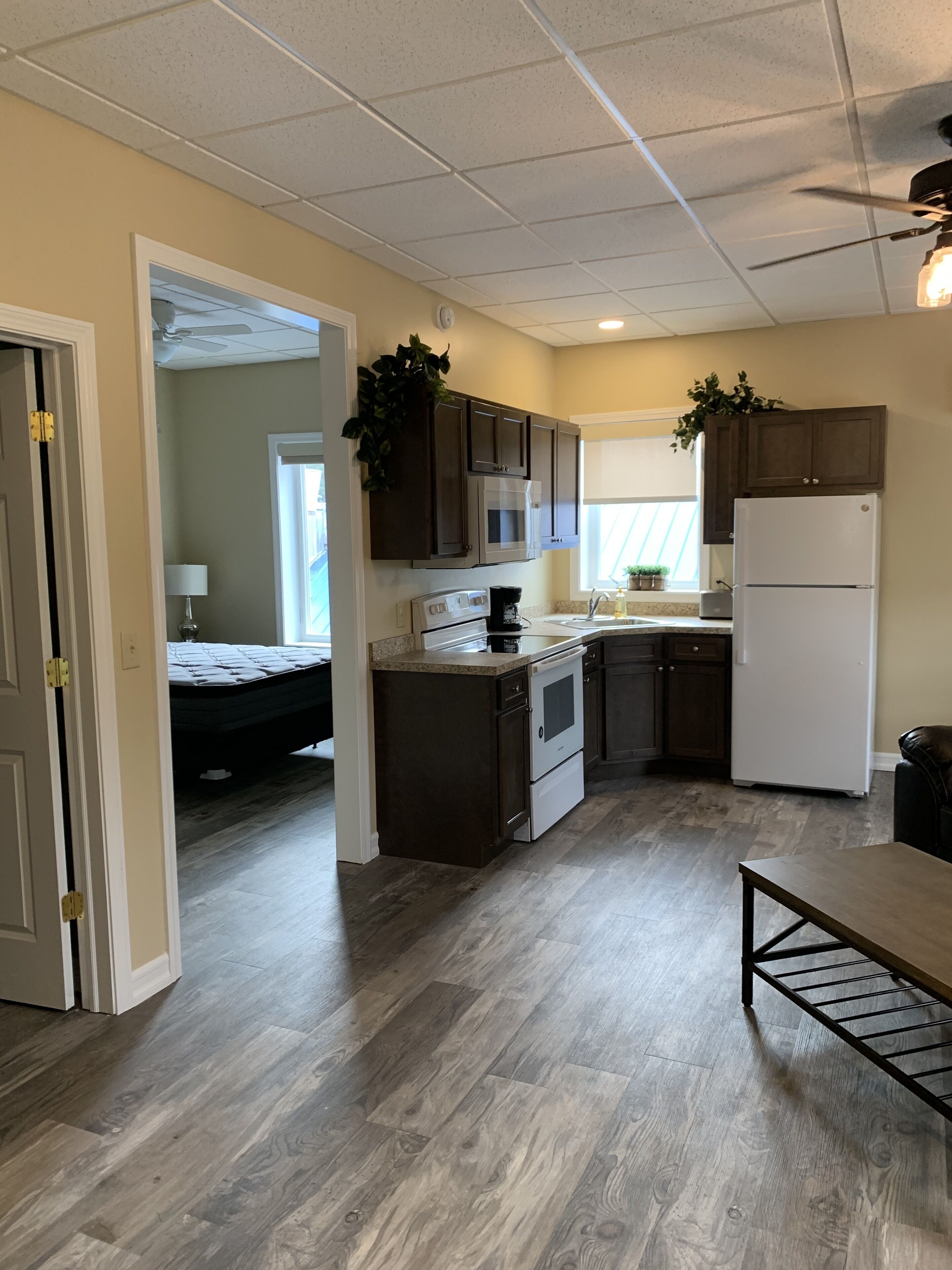 4 beautiful one bedroom units  BEST LOCATION in Sylvan Beach! Sunset & lake view