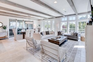 TV - Book a Holiday Stay! Gulf Views! Private Pool! Watersound Gated Community! Bikes (Watersound)