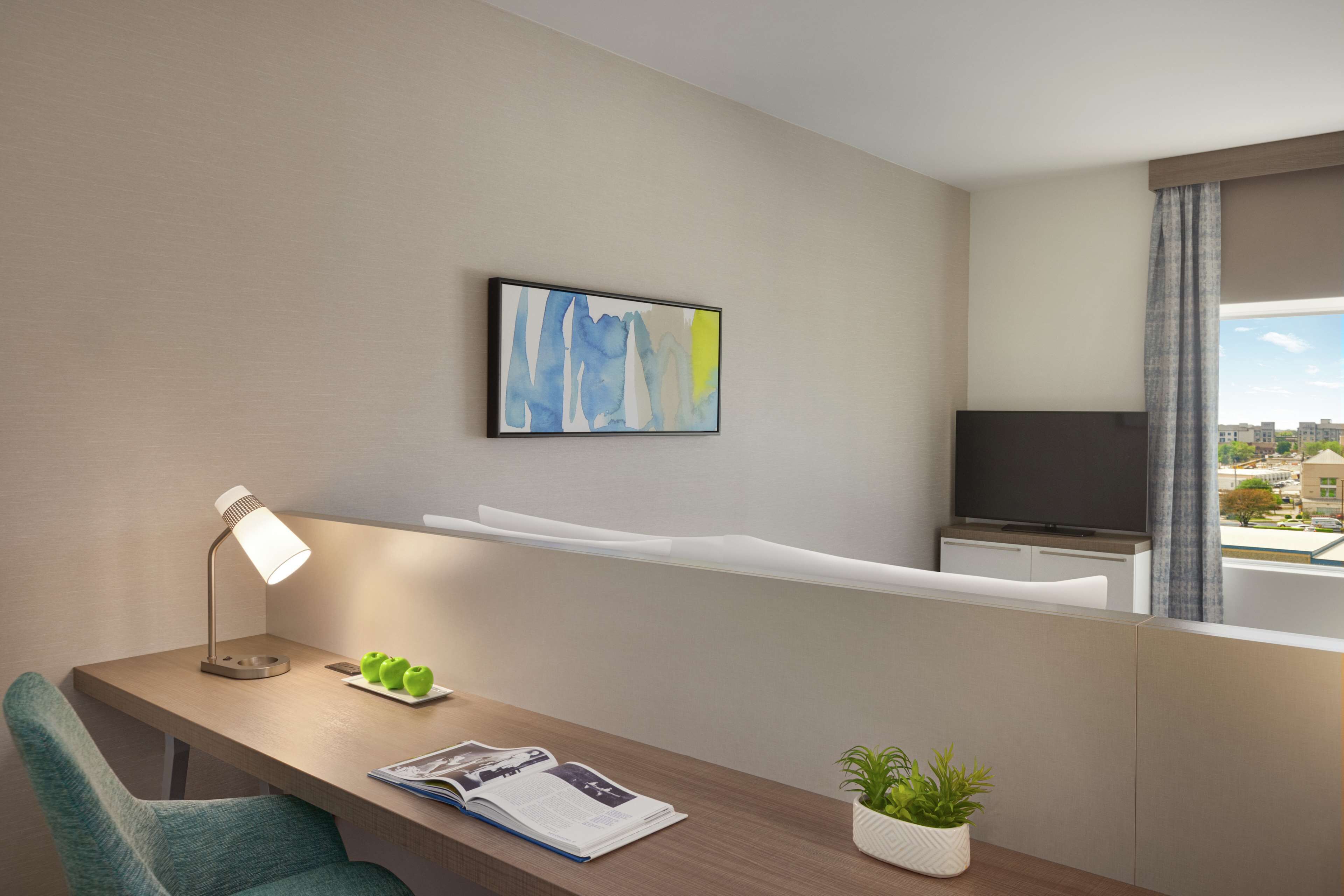 1 bedroom, in-room safe, desk, blackout curtains