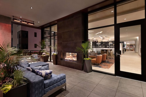 Hampton Inn & Suites Watertown Boston