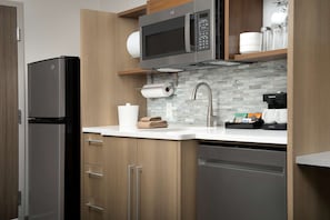 Coffee/tea maker - Home2 Suites Polaris Columbus, OH (Columbus)