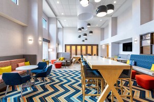 Desayuno buffet incluido todos los días 