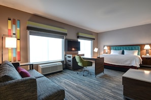 Studio Suite, 1 King Bed, Accessible, Refrigerator & Microwave (Bathtub) | 1 bedroom, blackout drapes, iron/ironing board, free WiFi