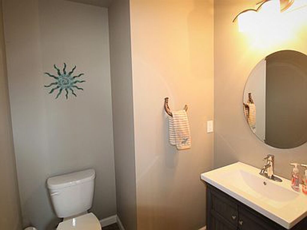 Le Chalet of O's Bright and clean Chalet in The Poconos