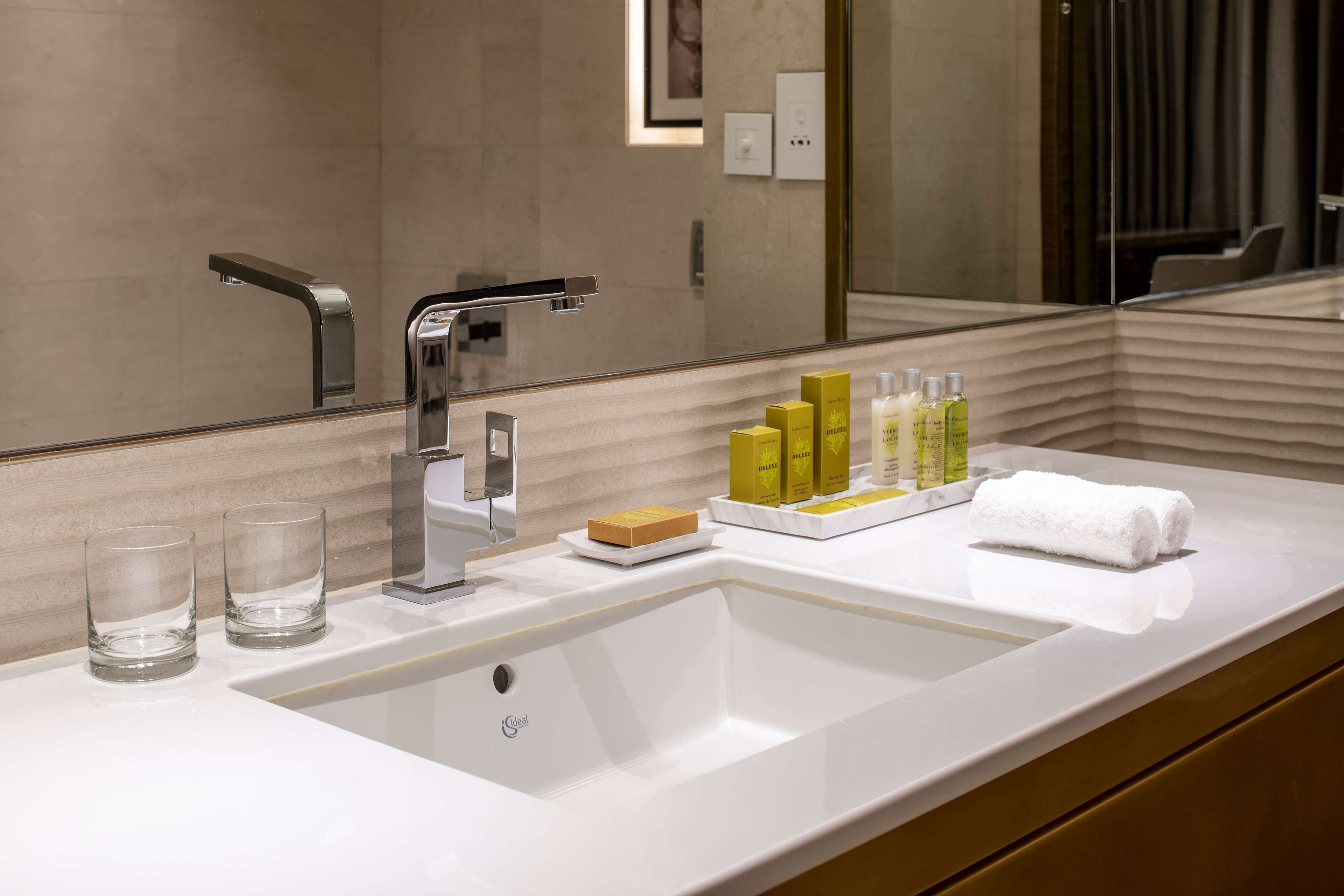 Separate bathtub and shower, hydromassage showerhead, bathrobes
