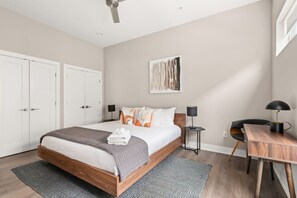 2 bedrooms, desk, iron/ironing board, travel cot