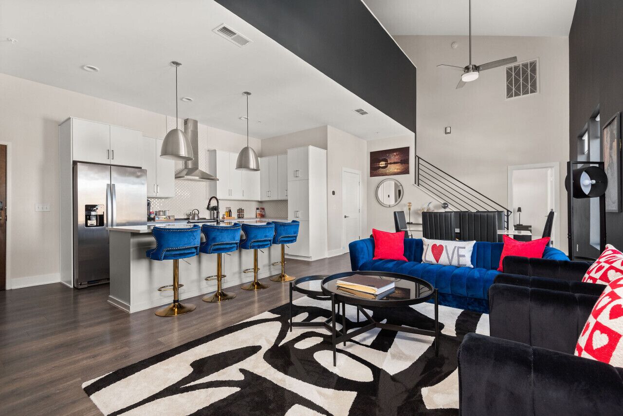 Roomy condo near Vandy&Belmont