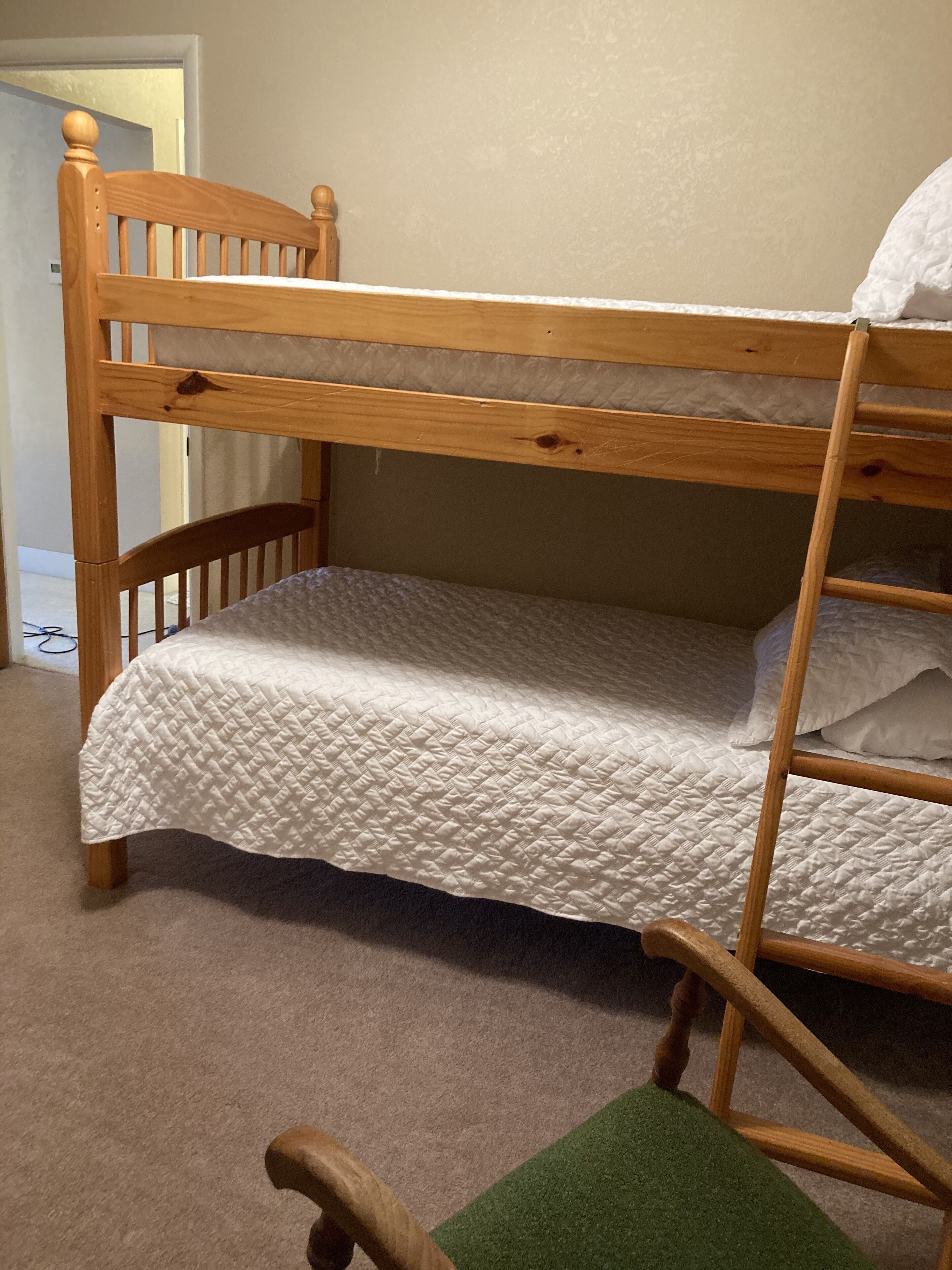 House, no steps, on a lake