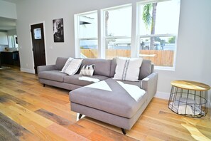 تلفزيون ذكي، ستيريو