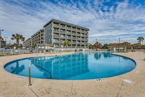 Innenpool, beheizter Pool