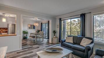 Een televisie en een dvd-speler