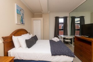 Apartment (1 Bedroom)