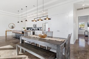 Dining - Desert Dreams: Pet Friendly + Resort Access + Sand Dunes (Hurricane)
