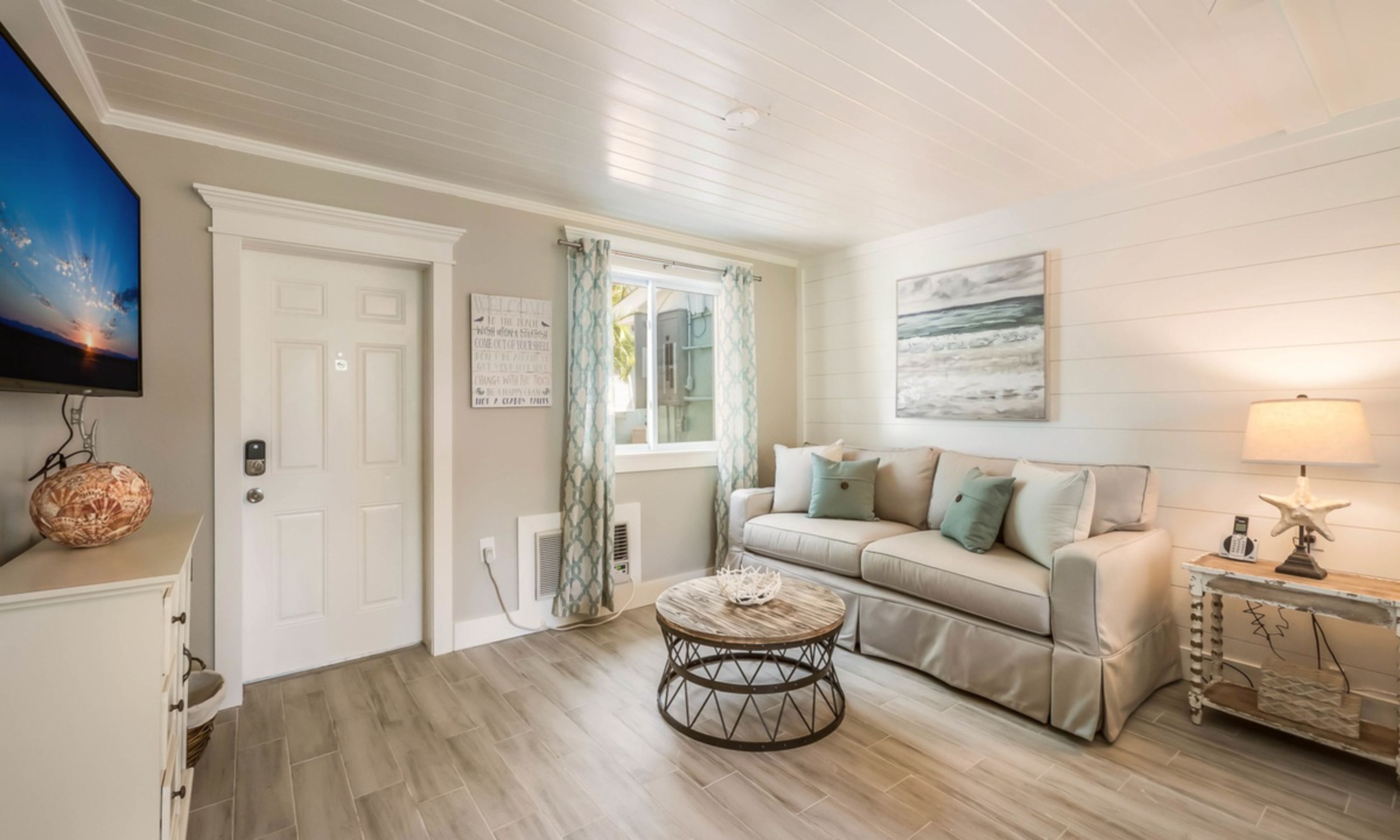 Driftwood Villas by AMI Locals