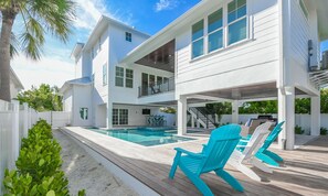 Exterior - Daiquiri Deck by AMI Locals (Anna Maria)