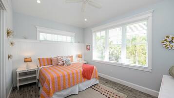 House, 4 Bedrooms | 4 bedrooms, iron/ironing board, bed sheets
