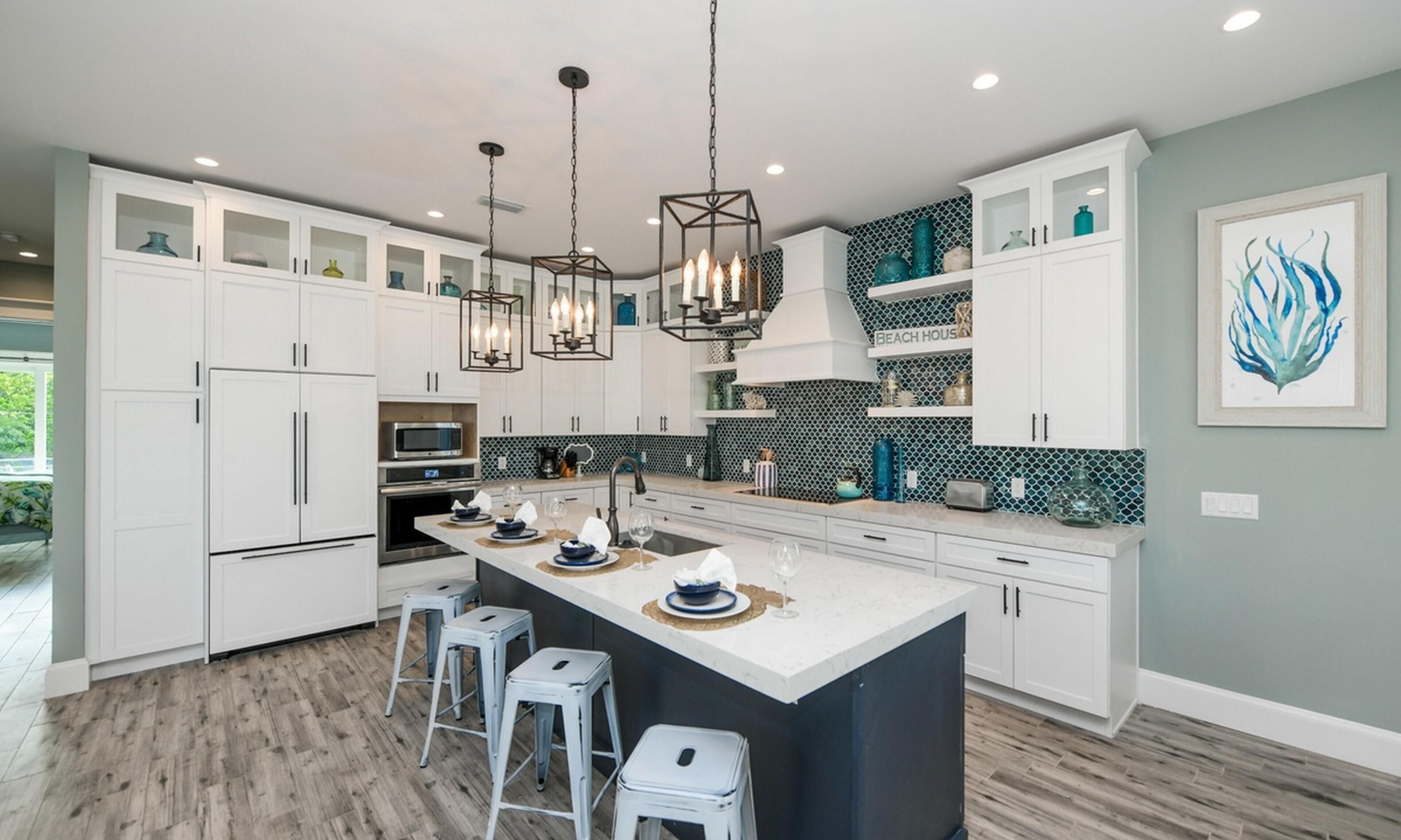 House, 4 Bedrooms | Private kitchen | Fridge, microwave, stovetop, dishwasher